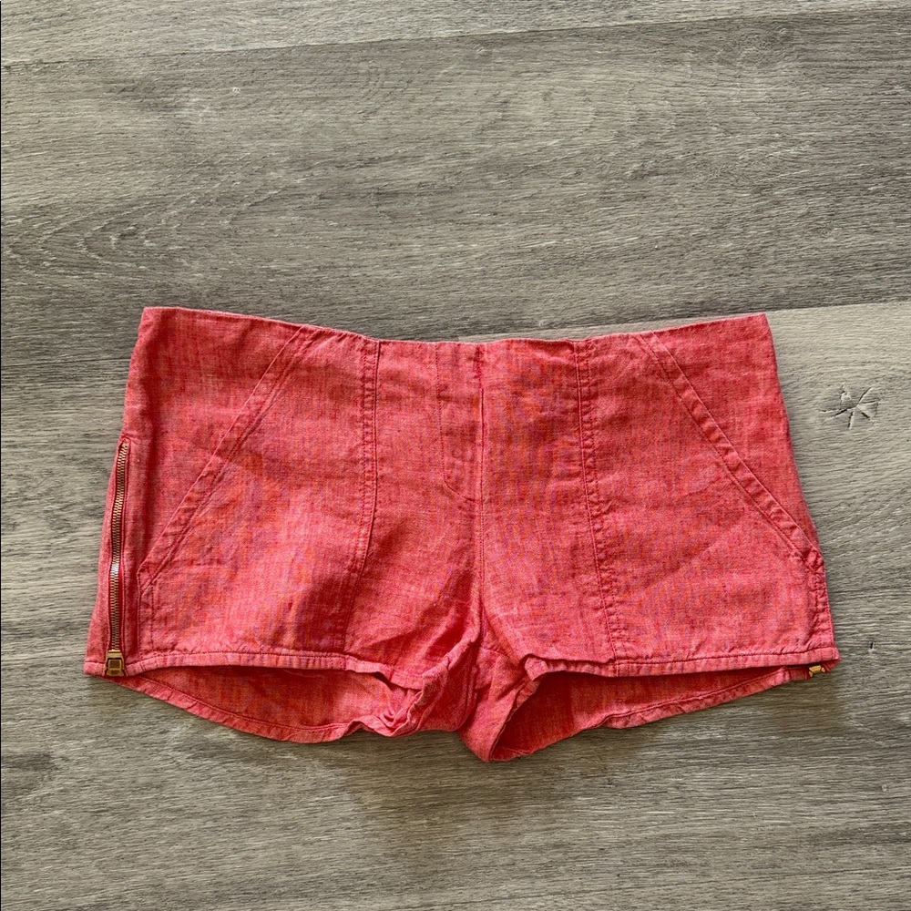 Chic Red Women's Shorts with Side Zipper